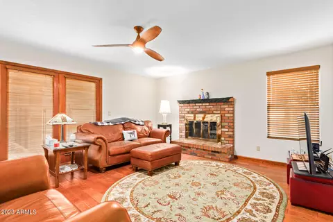 3417 E Cedarwood Ln, Phoenix, AZ 85048 photo 11