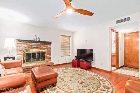 3417 E Cedarwood Ln, Phoenix, AZ 85048 photo 10