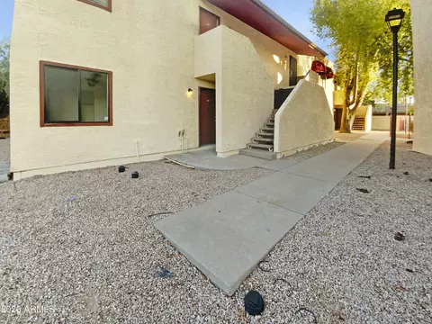 2515 N 52nd St #107, Phoenix, AZ 85008