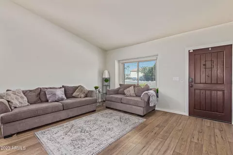 1430 E Windsong Dr, Phoenix, AZ 85048 photo 2