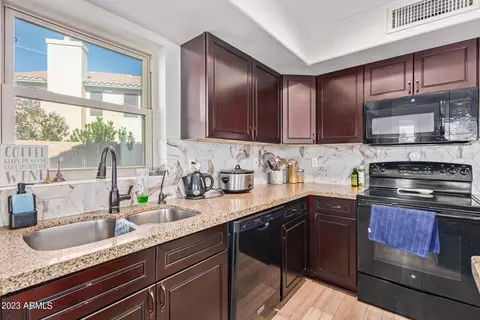 1430 E Windsong Dr, Phoenix, AZ 85048 photo 12