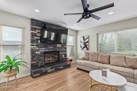 1430 E Windsong Dr, Phoenix, AZ 85048 photo 8