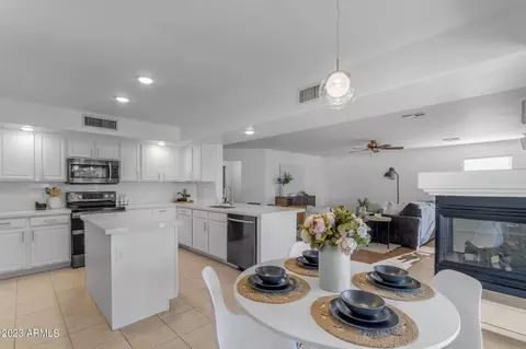 2610 E Catclaw St, Gilbert, AZ 85296 photo 12