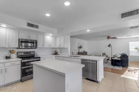 2610 E Catclaw St, Gilbert, AZ 85296 photo 11