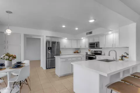 2610 E Catclaw St, Gilbert, AZ 85296 photo 7