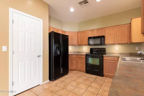 6748 E Regina St, Mesa, AZ 85215 photo 12