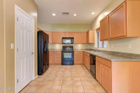6748 E Regina St, Mesa, AZ 85215 photo 10