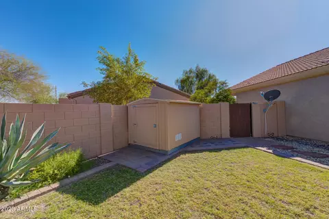 6748 E Regina St, Mesa, AZ 85215 photo 3