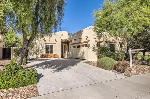 15658 W Mackenzie Dr, Goodyear, AZ 85395