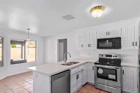 6802 W Cambridge Ave, Phoenix, AZ 85035 photo 7