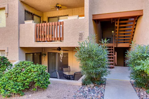 3031 N Civic Center Plz #117, Scottsdale, AZ 85251