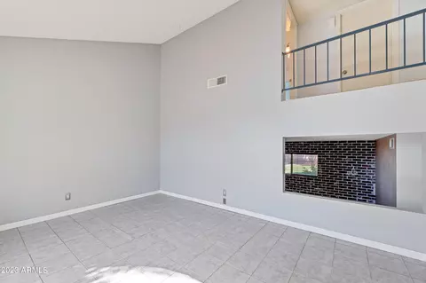 516 E Renee Dr, Phoenix, AZ 85024 photo 2