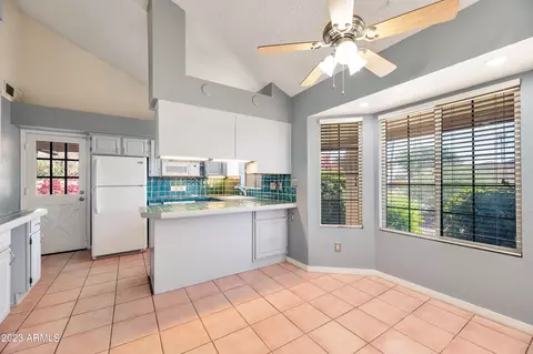 516 E Renee Dr, Phoenix, AZ 85024 photo 7
