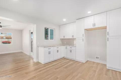 13641 N 32nd Dr, Phoenix, AZ 85029 photo 7