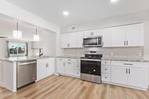 13641 N 32nd Dr, Phoenix, AZ 85029 photo 10