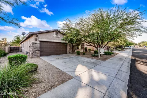 8451 W Quail Track Dr, Peoria, AZ 85383