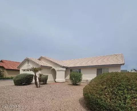 8836 W Keim Dr, Glendale, AZ 85305
