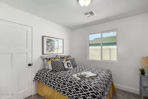 2439 E Tamarisk Ave, Phoenix, AZ 85040 photo 20