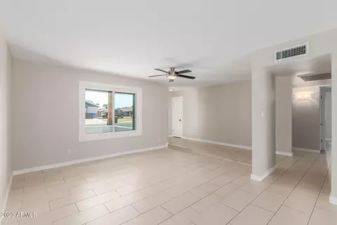 4424 E San Gabriel Ave, Phoenix, AZ 85044 photo 4