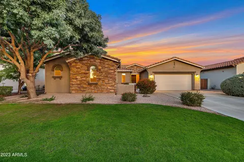 4727 N Aldea Rd E, Litchfield Park, AZ 85340