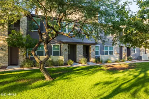 2315 E Hidalgo Ave, Phoenix, AZ 85040 photo 3