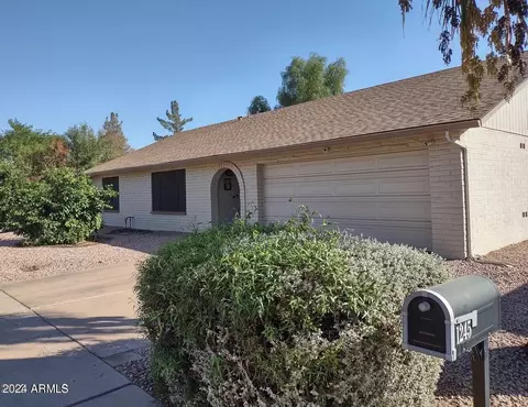 1245 W Mendoza Ave, Mesa, AZ 85202