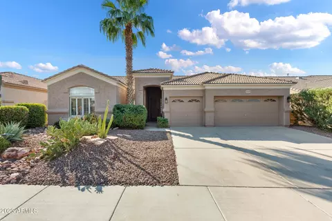 10609 W Deanna Dr, Peoria, AZ 85382