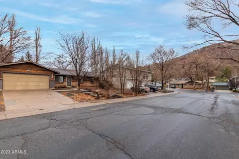 4880 E Indian Dr, Flagstaff, AZ 86004 photo 2