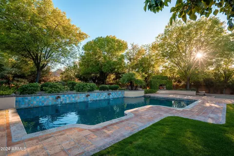 5801 E Via Los Caballos --, Paradise Valley, AZ 85253