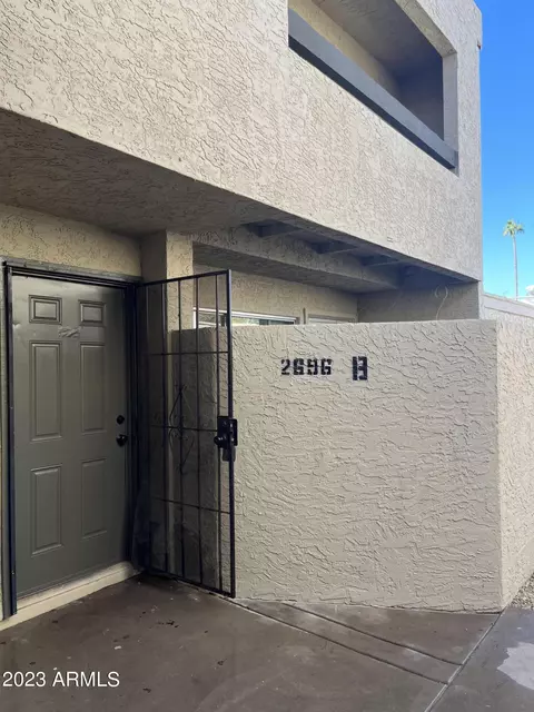 2696 N 43rd Ave #B, Phoenix, AZ 85009