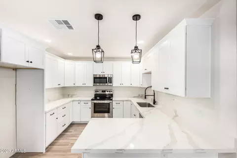 333 E Clarendon Ave, Phoenix, AZ 85012 photo 7