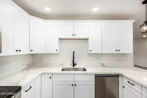 333 E Clarendon Ave, Phoenix, AZ 85012 photo 9