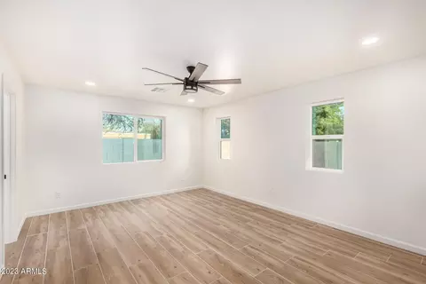 333 E Clarendon Ave, Phoenix, AZ 85012 photo 11