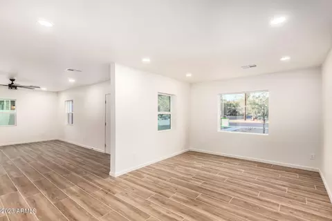 333 E Clarendon Ave, Phoenix, AZ 85012 photo 5