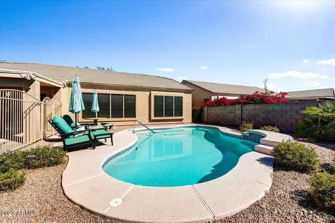 4623 E Briles Rd, Phoenix, AZ 85050