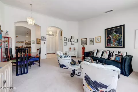 4623 E Briles Rd, Phoenix, AZ 85050 photo 4
