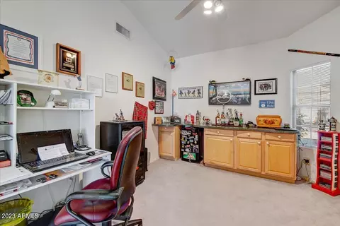 4623 E Briles Rd, Phoenix, AZ 85050 photo 6