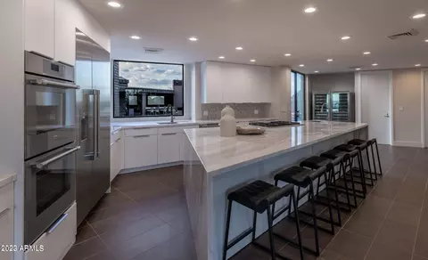 2106 E Kaler Dr, Phoenix, AZ 85020 photo 9