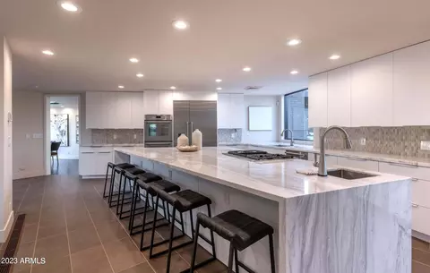 2106 E Kaler Dr, Phoenix, AZ 85020 photo 8