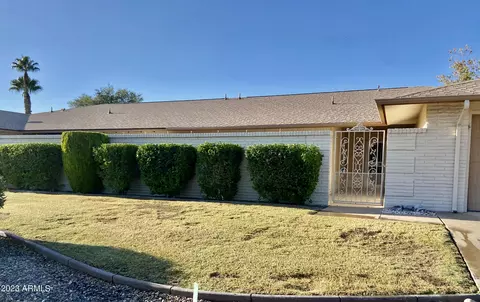 12610 W Parkwood Dr, Sun City West, AZ 85375