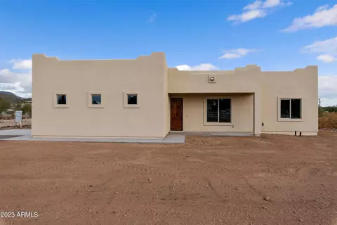 273 W Ainsworth Dr, Phoenix, AZ 85086