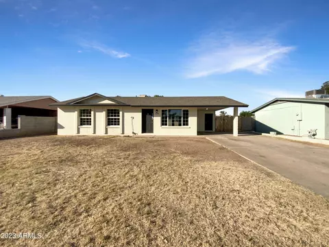636 E Glade Ave, Mesa, AZ 85204
