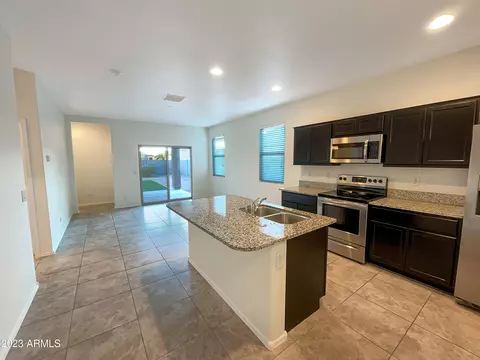11437 E Aster Ln, Florence, AZ 85132 photo 9