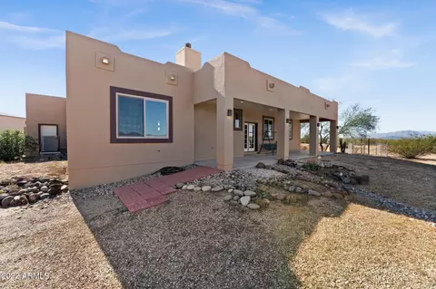 45706 W Duff Rd, Wickenburg, AZ 85390