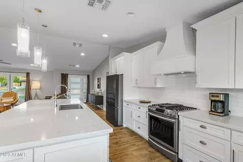 1501 W Ruth Ave, Phoenix, AZ 85021 photo 9