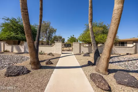 13670 N 110th Ave, Sun City, AZ 85351