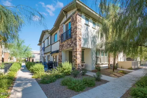 2760 S Catherine Dr #102, Gilbert, AZ 85295