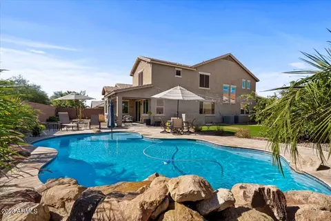 2087 E Hazeltine Way, Gilbert, AZ 85298 photo 2