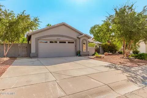 4217 E Windsong Dr, Phoenix, AZ 85048 photo 2