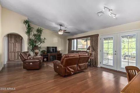 244 W 14th Ave, Apache Junction, AZ 85120 photo 5
